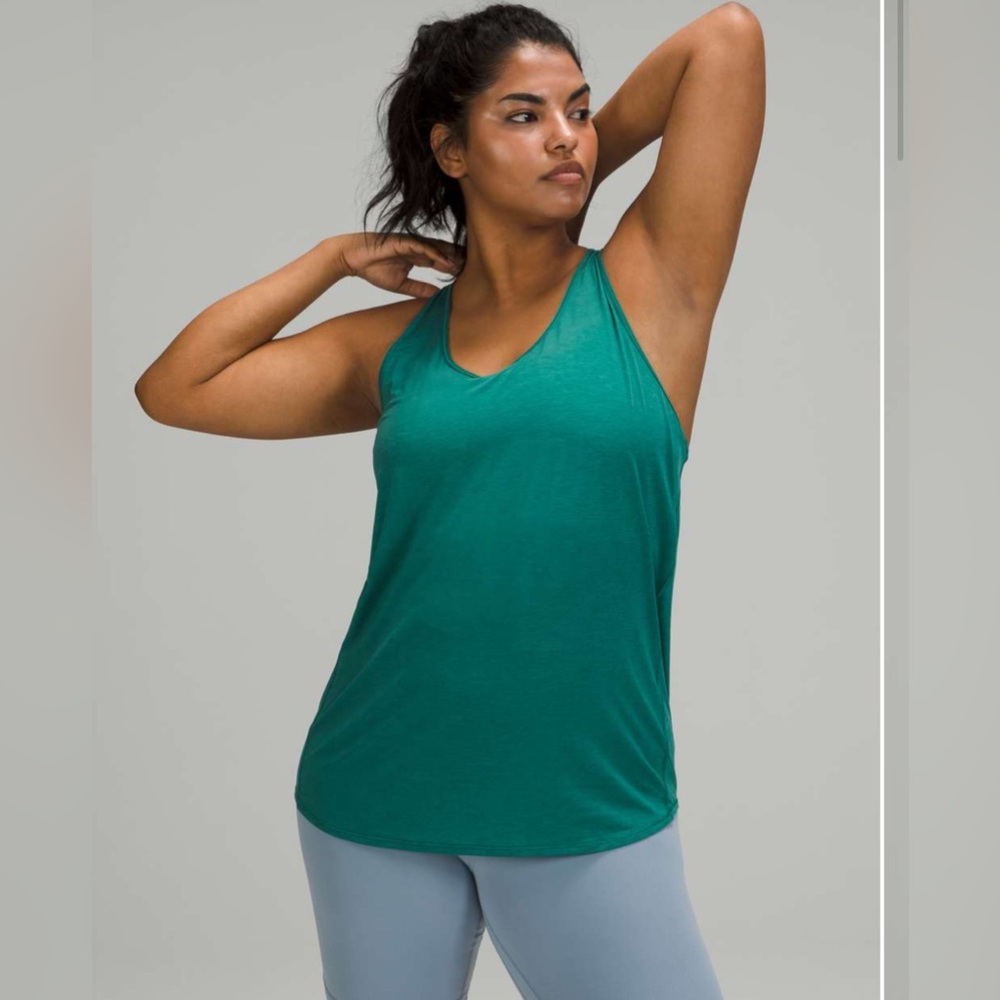 Lululemon Essential Tank Top *Pleated in color Teal Lagoon